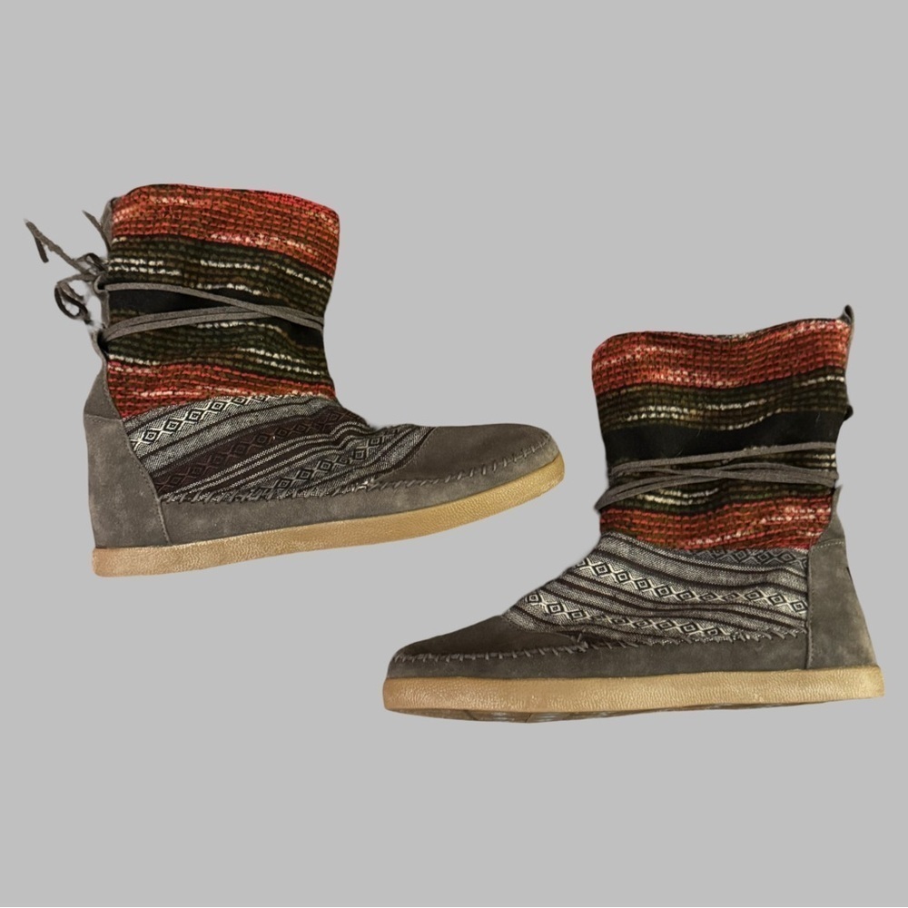 TOMS Nepal Southwestern Print Women's Boots
